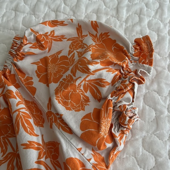 Haley and the Hound Floral Dress, Size 6 - Picture 4 of 6